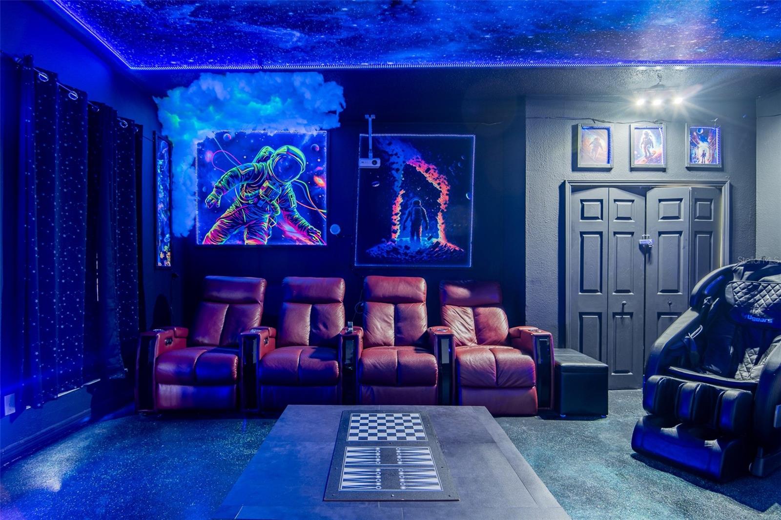 Image 30 of 77 For 865 Bloomingdale Drive