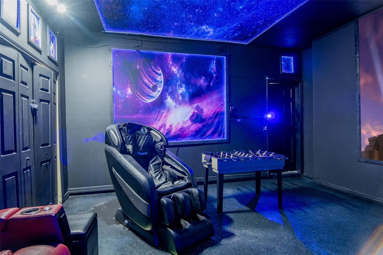 Image 34 of 77 For 865 Bloomingdale Drive