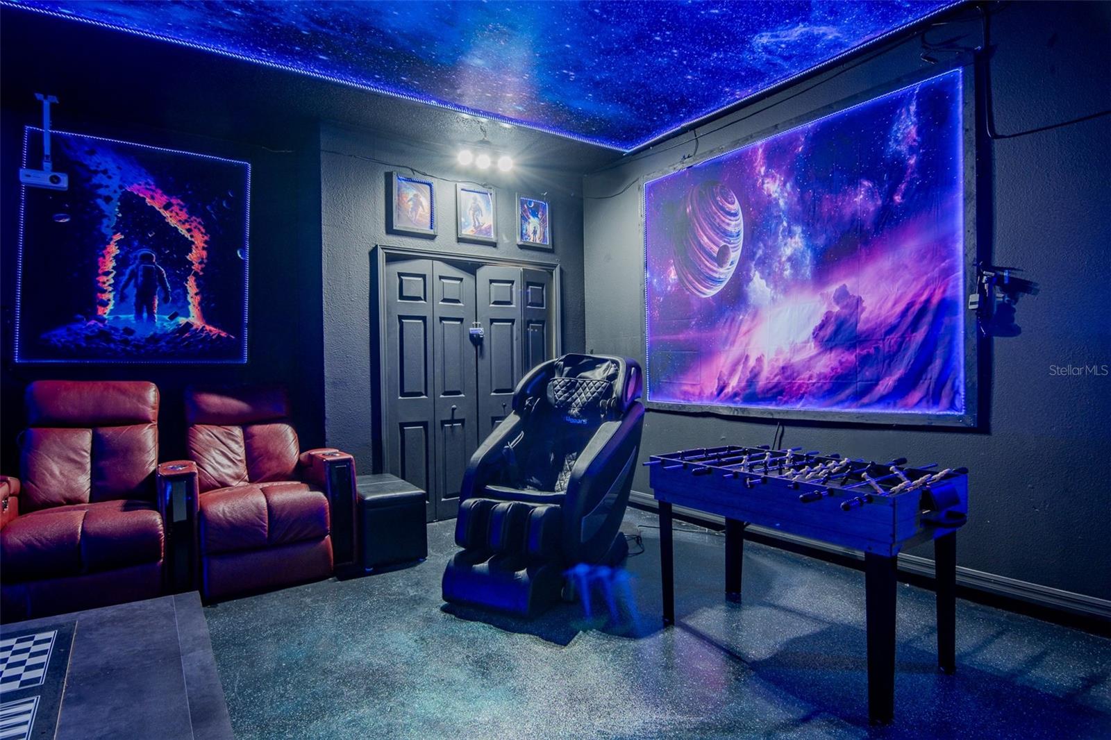 Image 35 of 77 For 865 Bloomingdale Drive