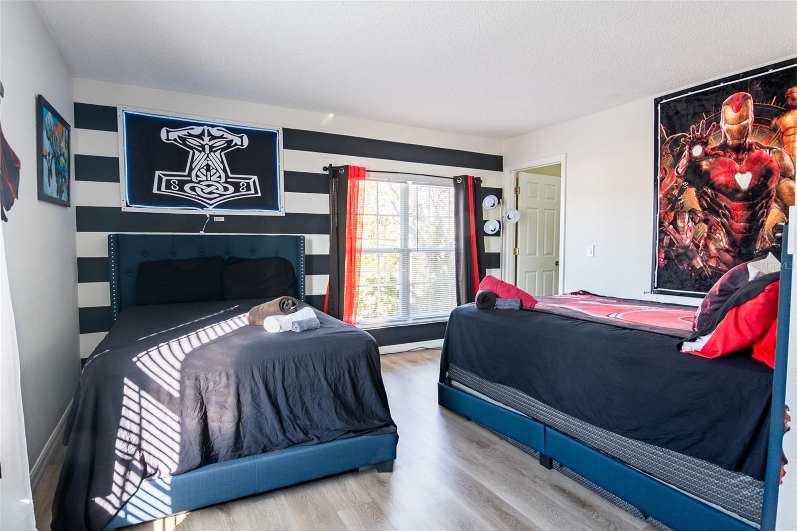 Image 5 of 77 For 865 Bloomingdale Drive