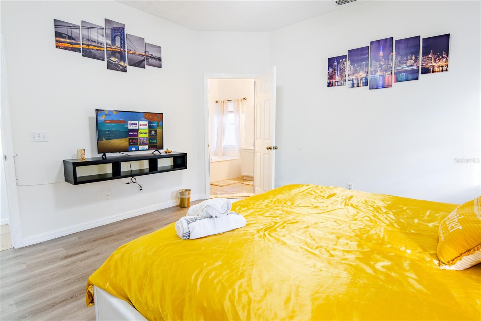 Image 56 of 77 For 865 Bloomingdale Drive