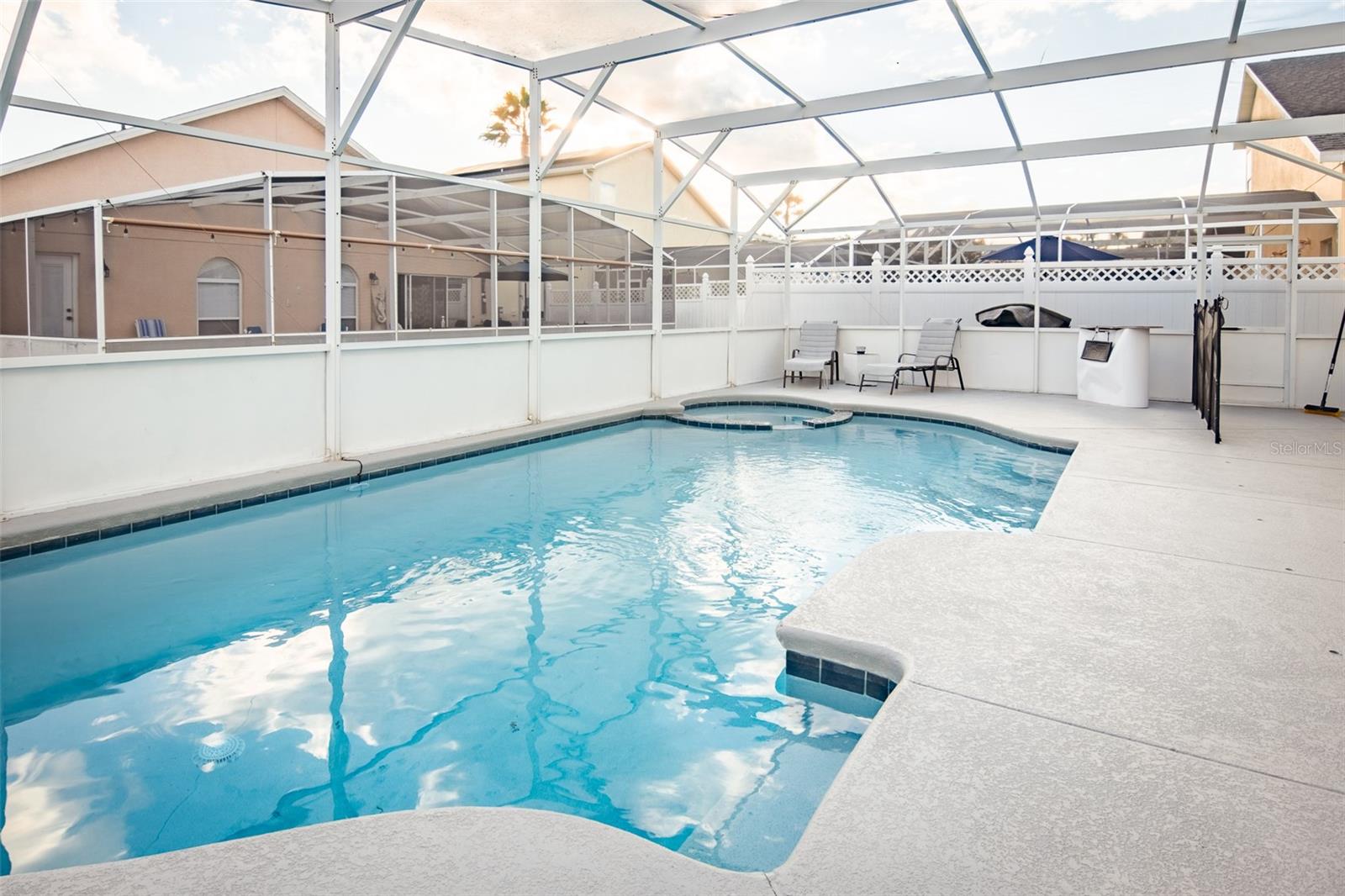 Image 61 of 77 For 865 Bloomingdale Drive