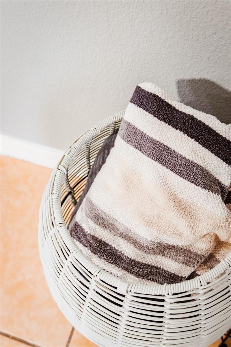 Image 75 of 77 For 865 Bloomingdale Drive