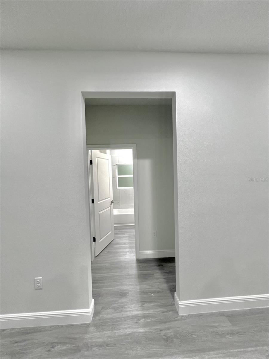 Image 19 of 32 For 5 Fisher Place Drive