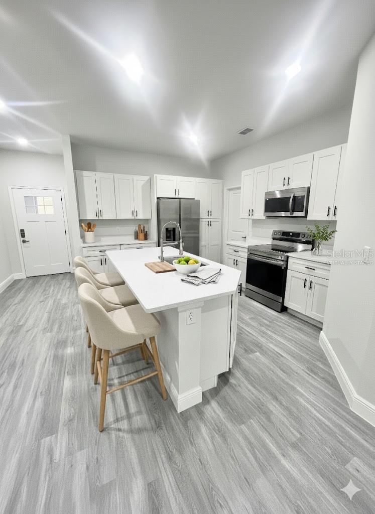 Image 4 of 32 For 5 Fisher Place Drive