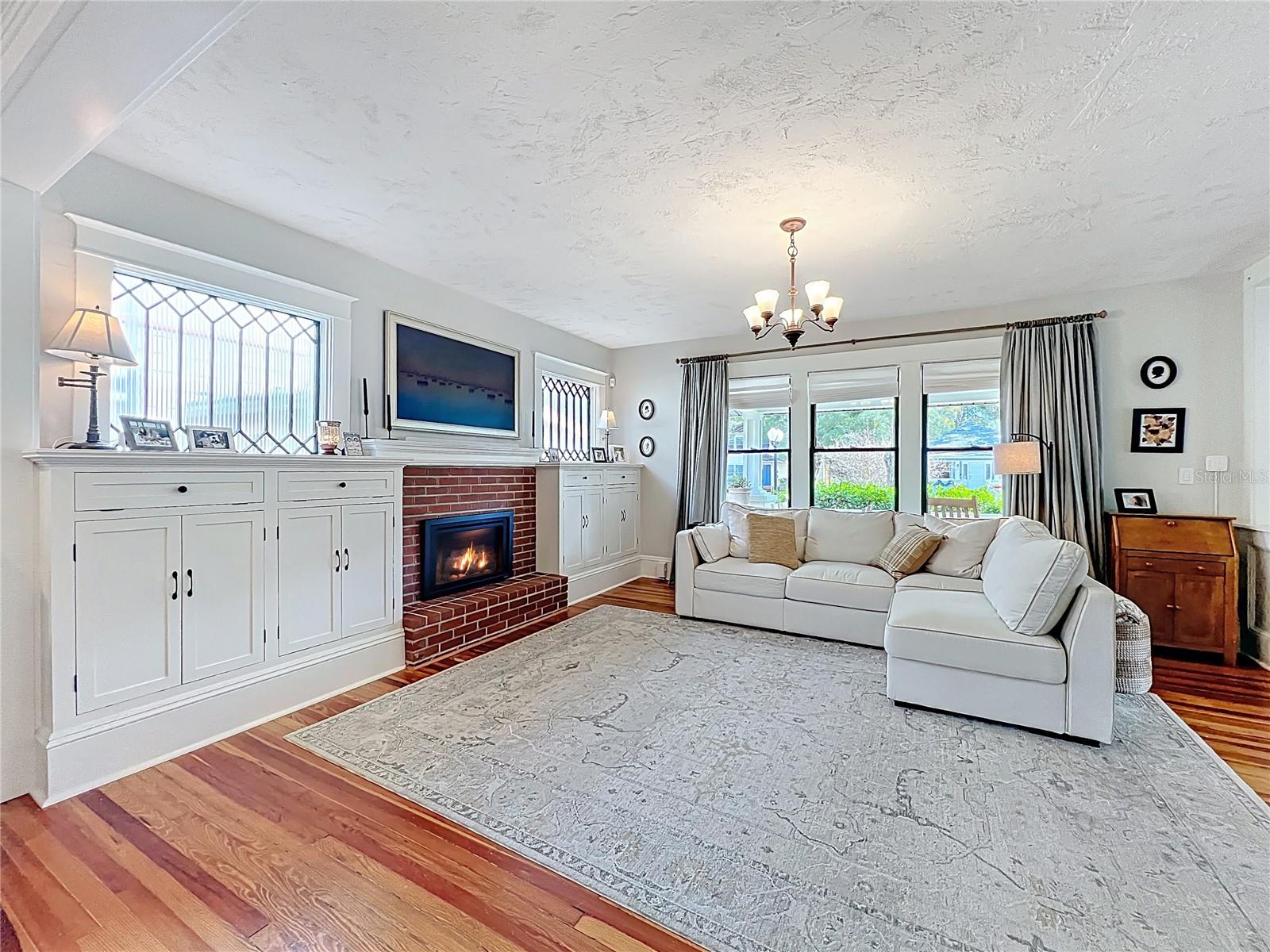 Image 15 of 99 For 1118 Park Avenue