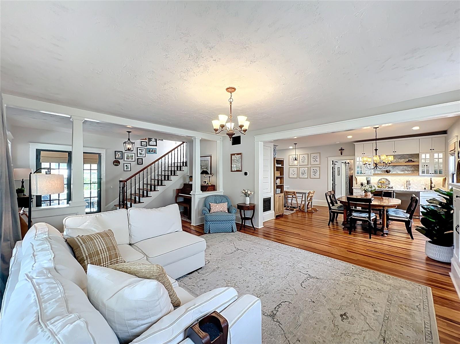 Image 17 of 99 For 1118 Park Avenue