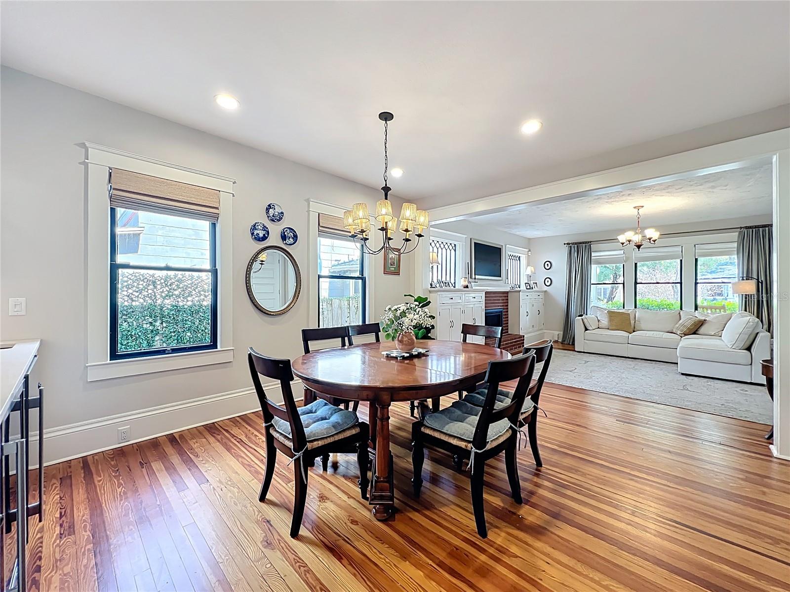 Image 23 of 99 For 1118 Park Avenue