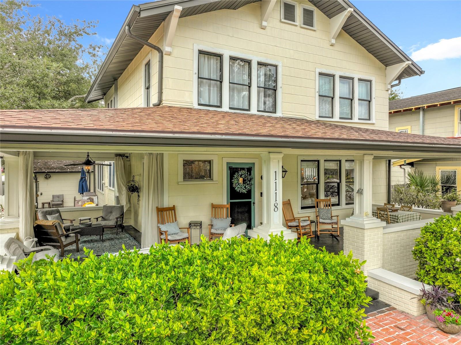 Image 3 of 99 For 1118 Park Avenue