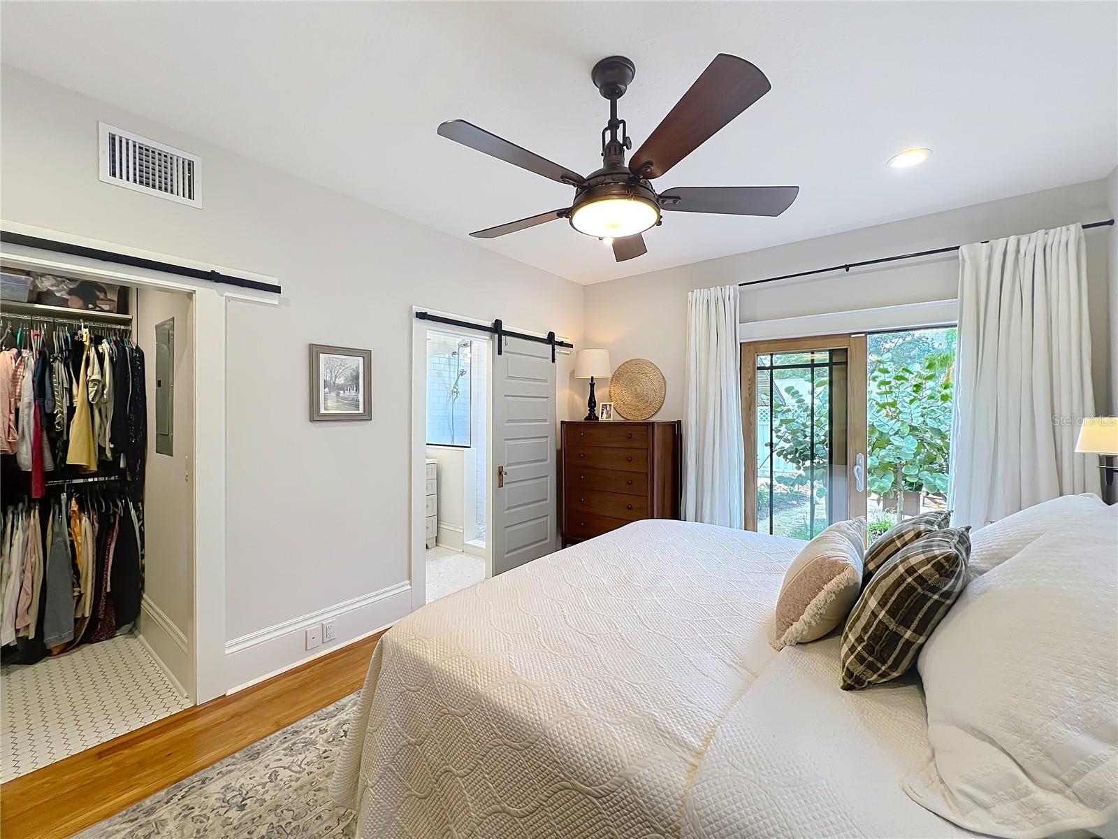 Image 40 of 99 For 1118 Park Avenue