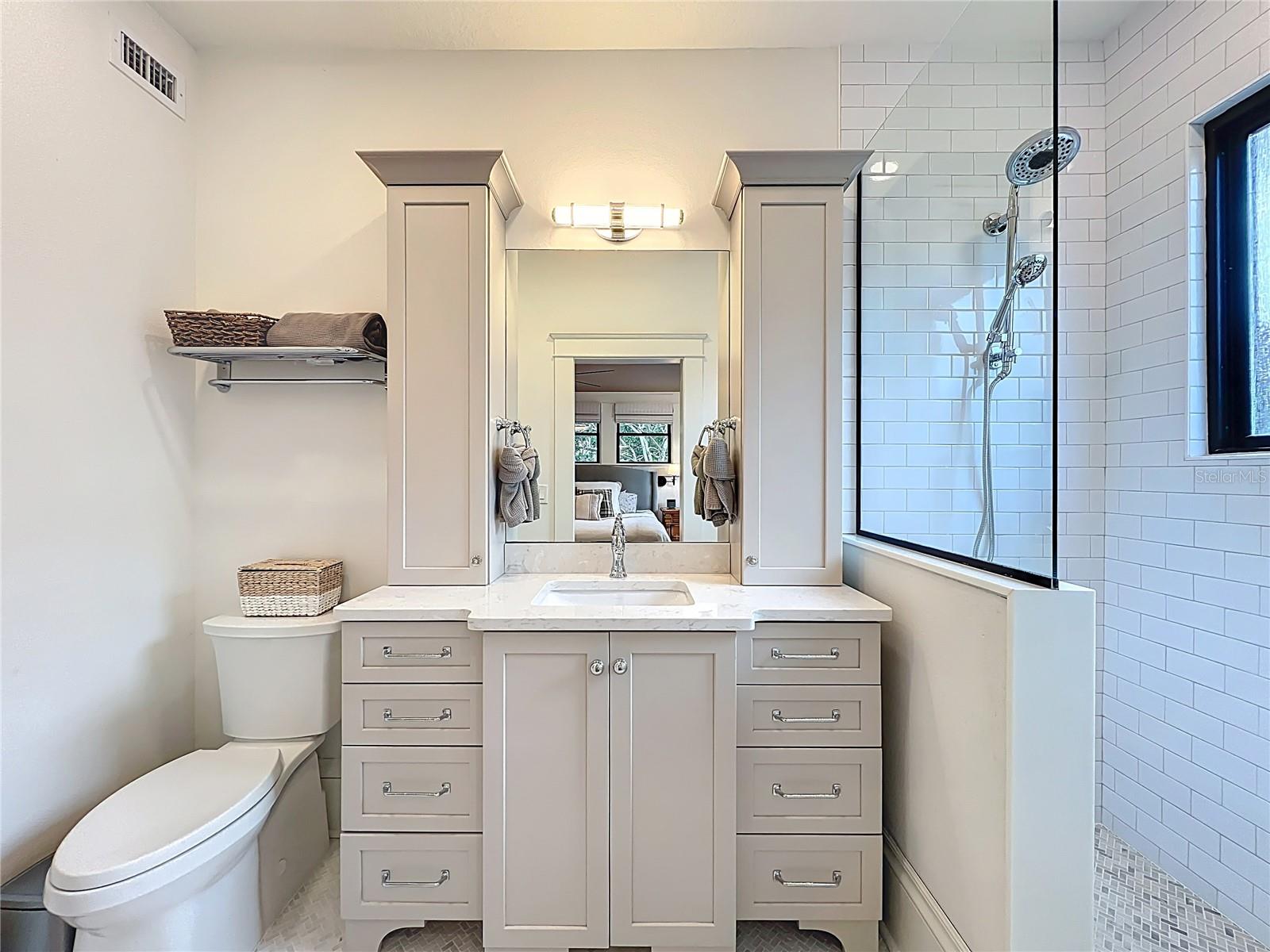 Image 43 of 99 For 1118 Park Avenue