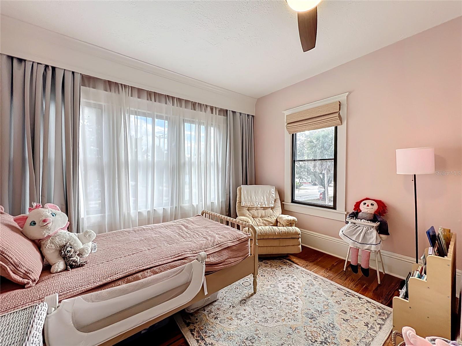 Image 55 of 99 For 1118 Park Avenue