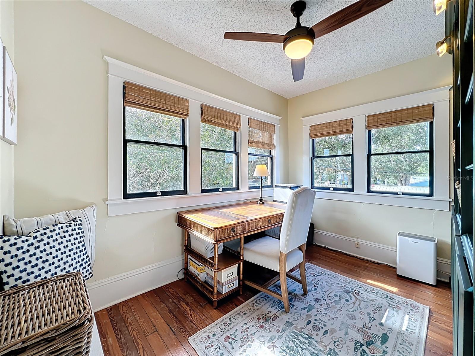 Image 64 of 99 For 1118 Park Avenue