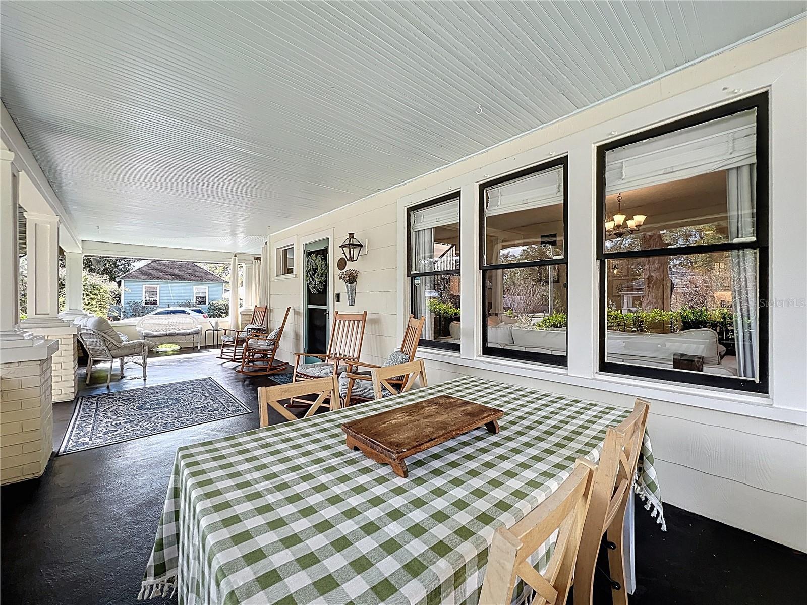 Image 73 of 99 For 1118 Park Avenue