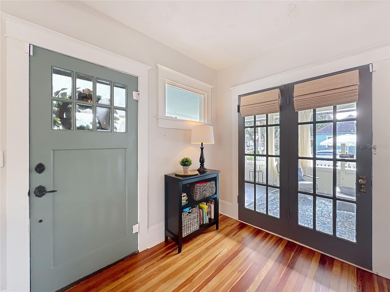 Image 8 of 99 For 1118 Park Avenue