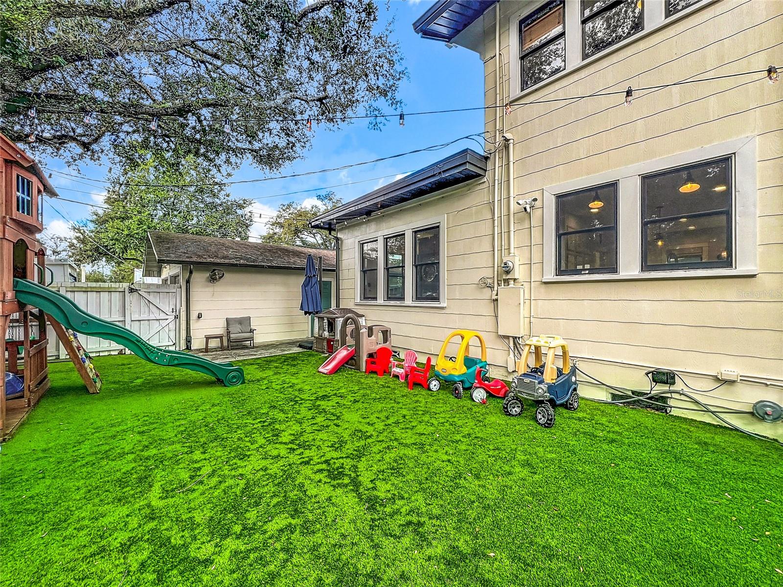 Image 86 of 99 For 1118 Park Avenue