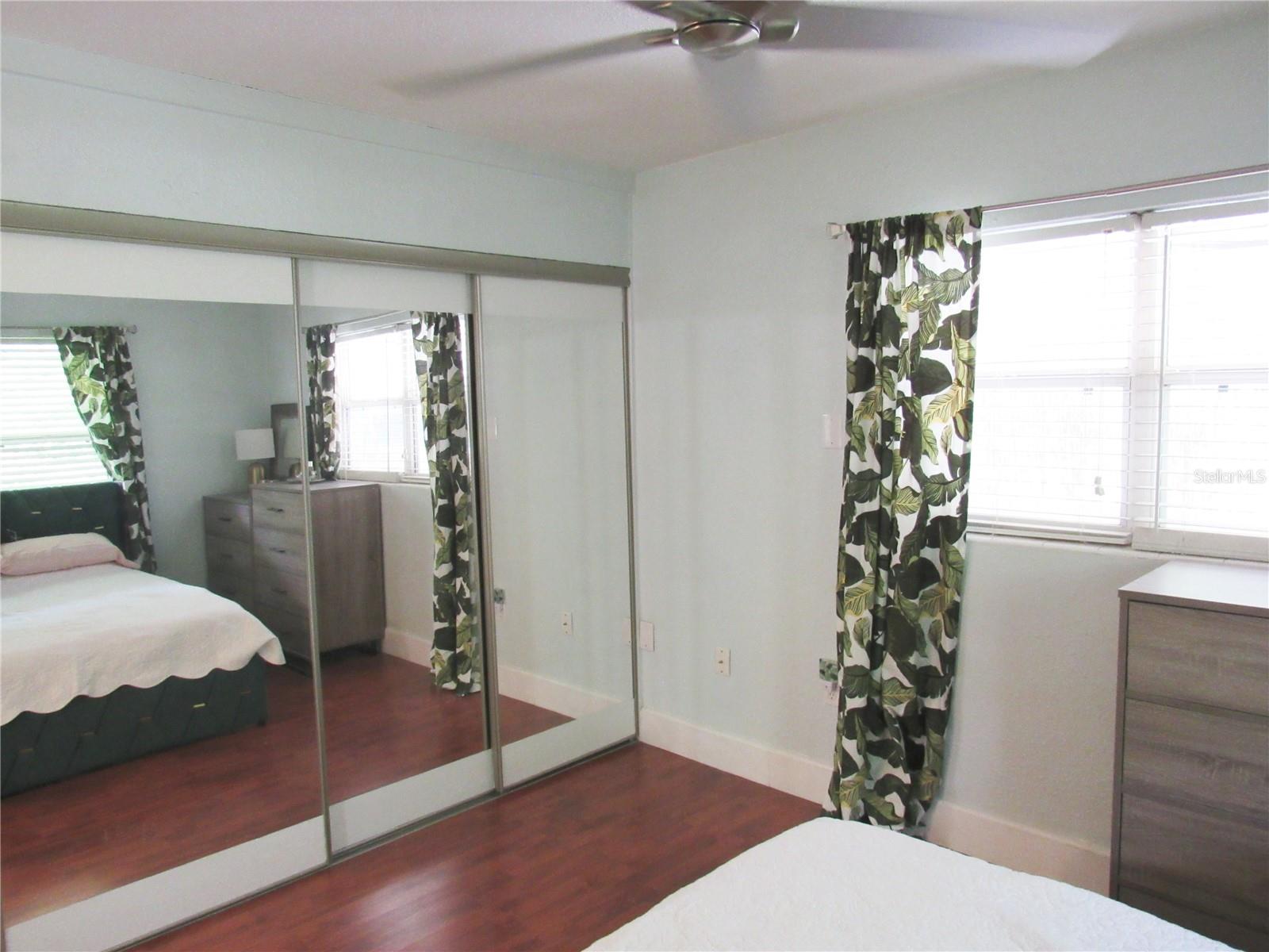 Image 14 of 21 For 719 Mount Vernon Street 8