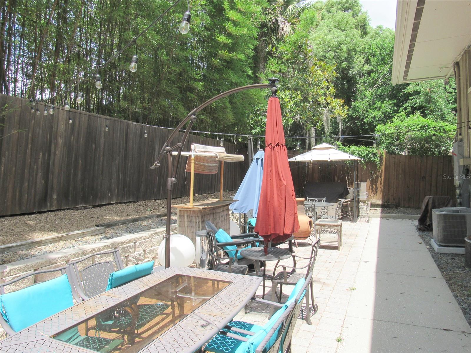 Image 16 of 21 For 719 Mount Vernon Street 8