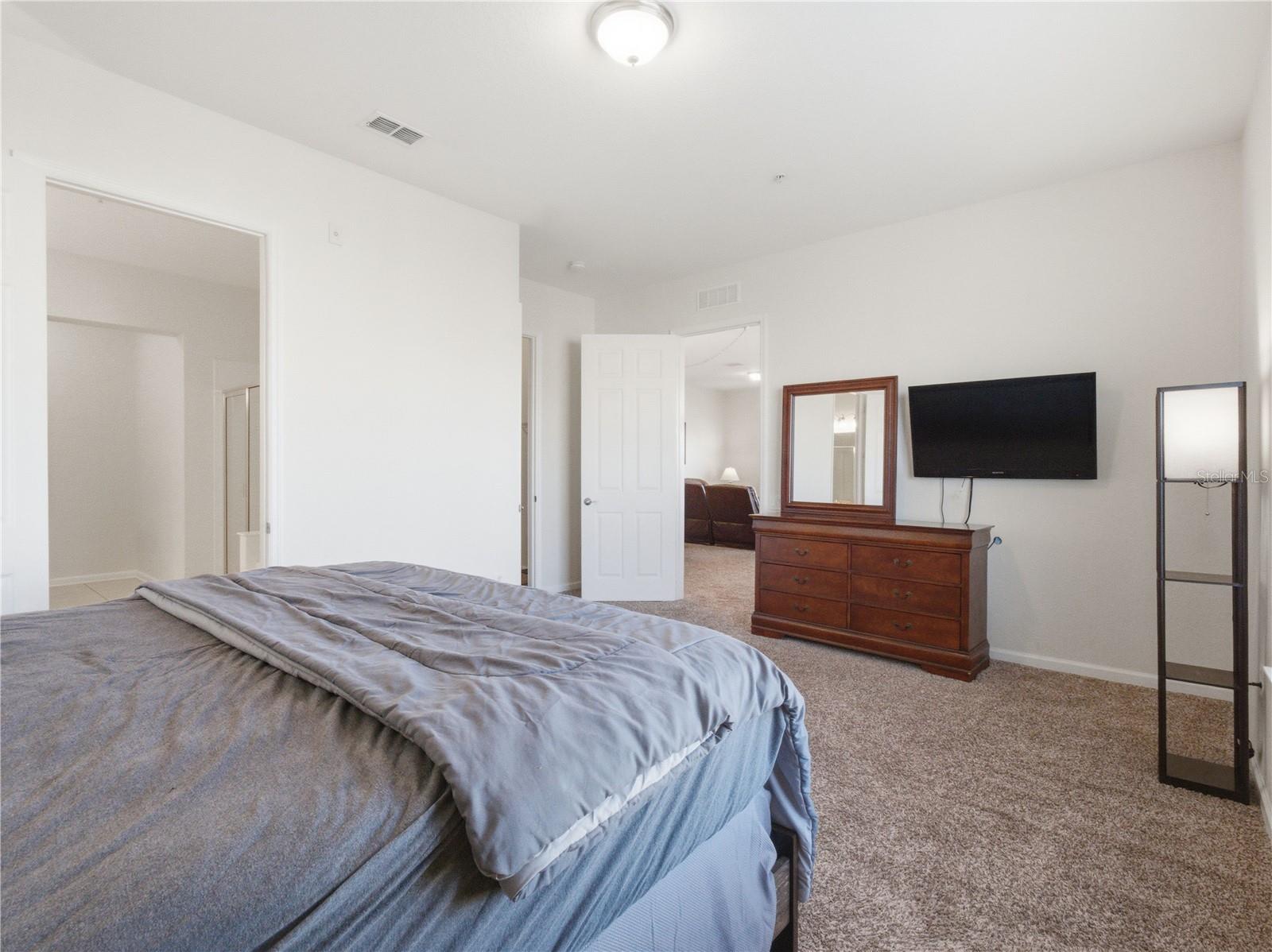 Image 23 of 32 For 4804 Cayview Avenue 40712