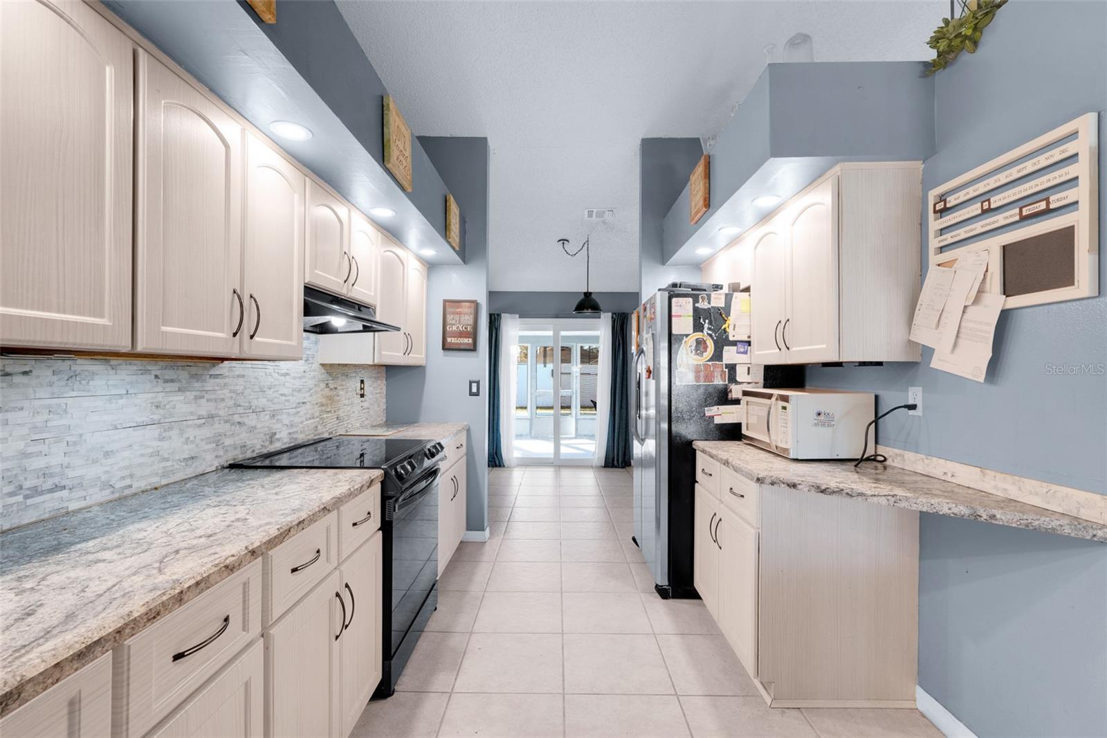 Image 19 of 45 For 105 Dorchester Court