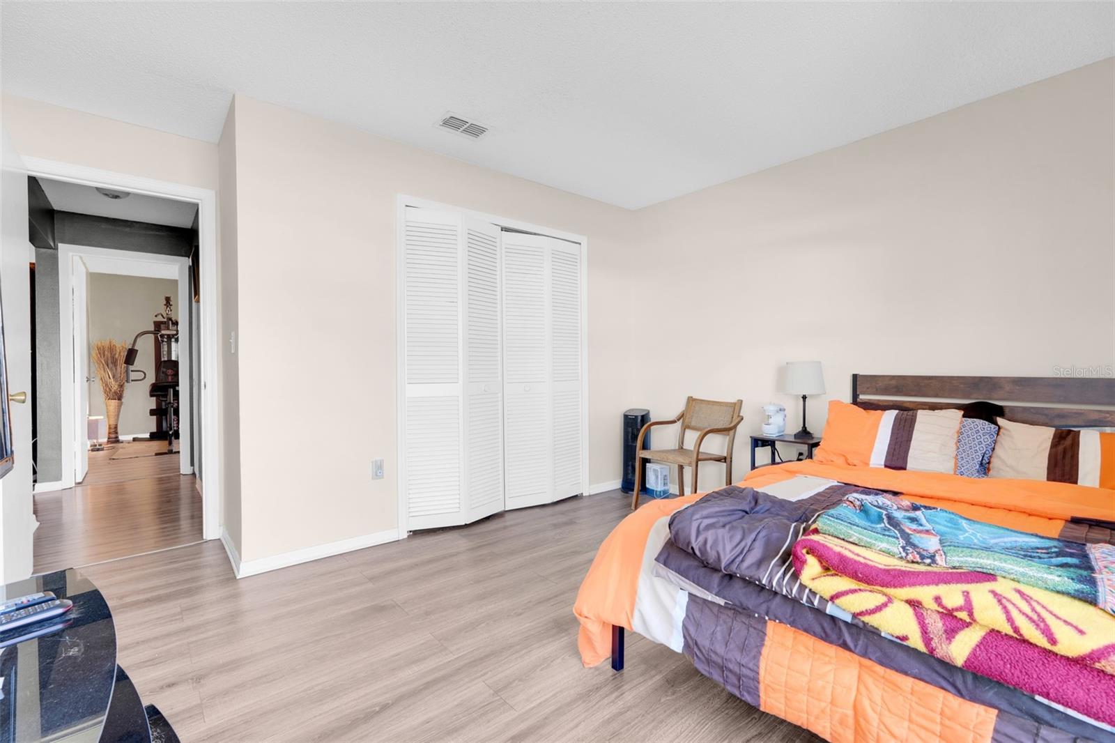 Image 28 of 45 For 105 Dorchester Court