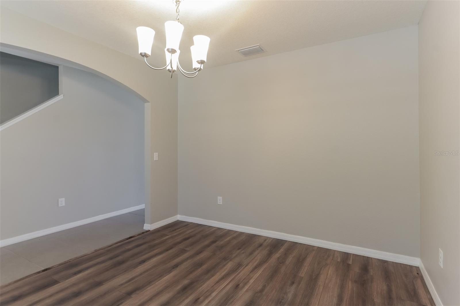 Image 5 of 22 For 13628 Covey Run Place