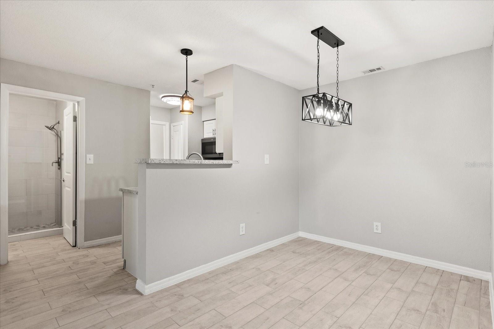 Image 11 of 27 For 236 Afton Square 109