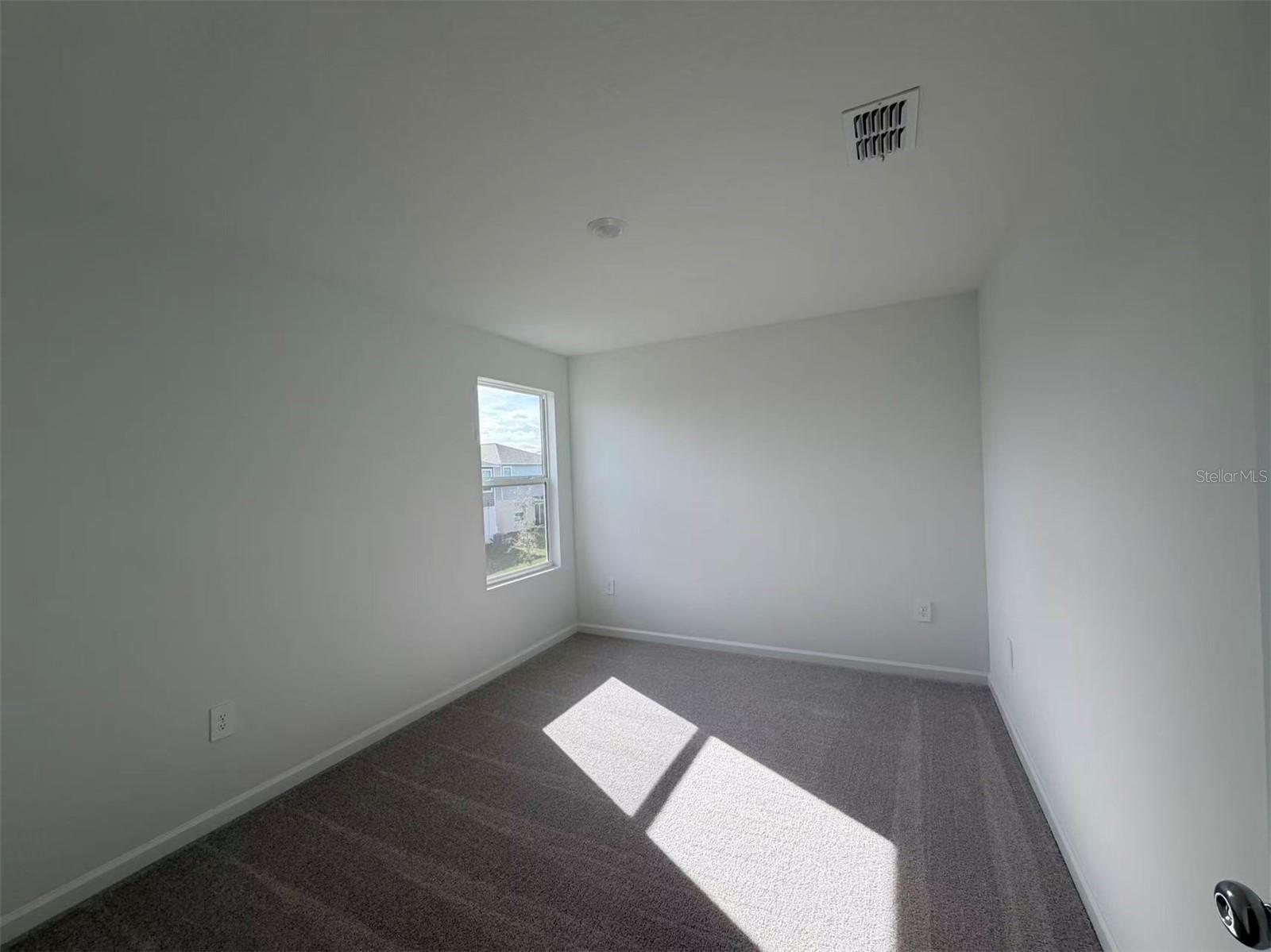 Image 11 of 26 For 3626 Hardman