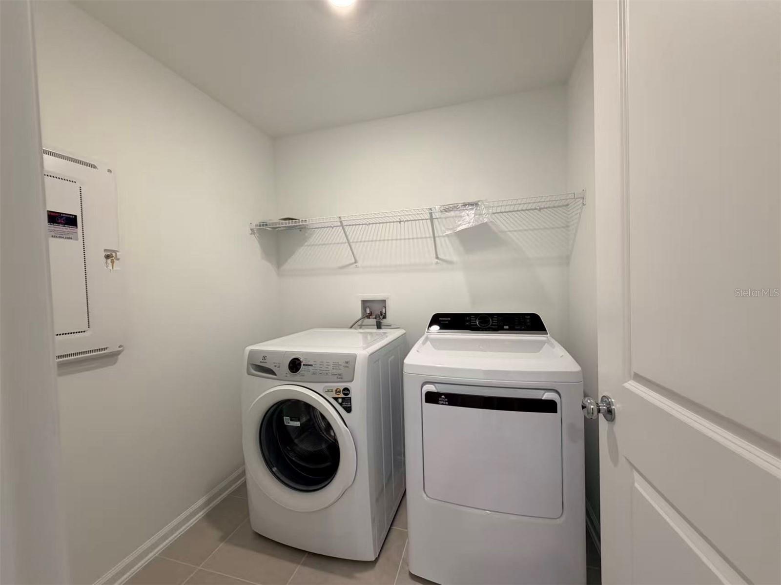 Image 12 of 26 For 3626 Hardman