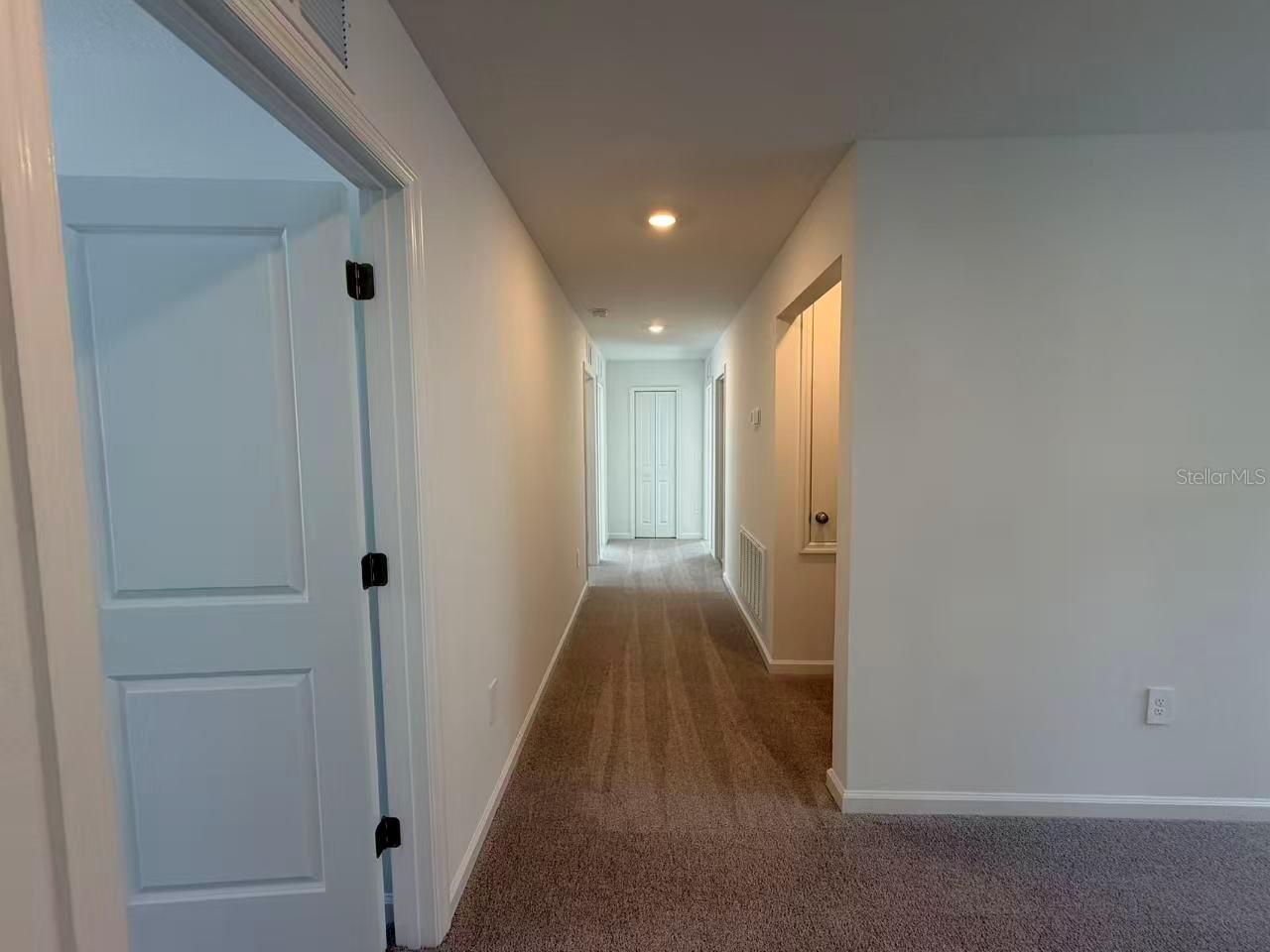 Image 19 of 26 For 3626 Hardman