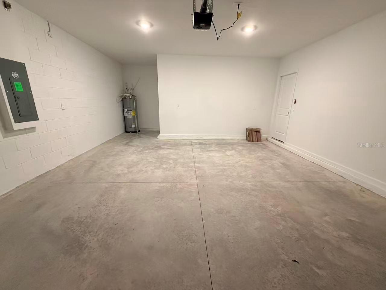 Image 24 of 26 For 3626 Hardman