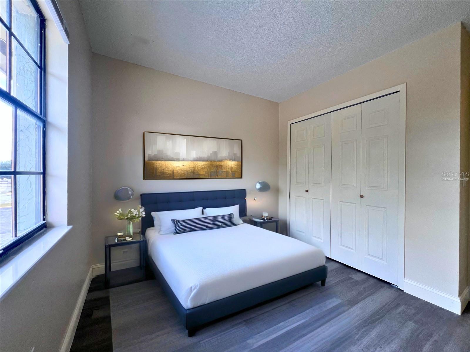 Image 14 of 17 For 52 Fairfax Avenue