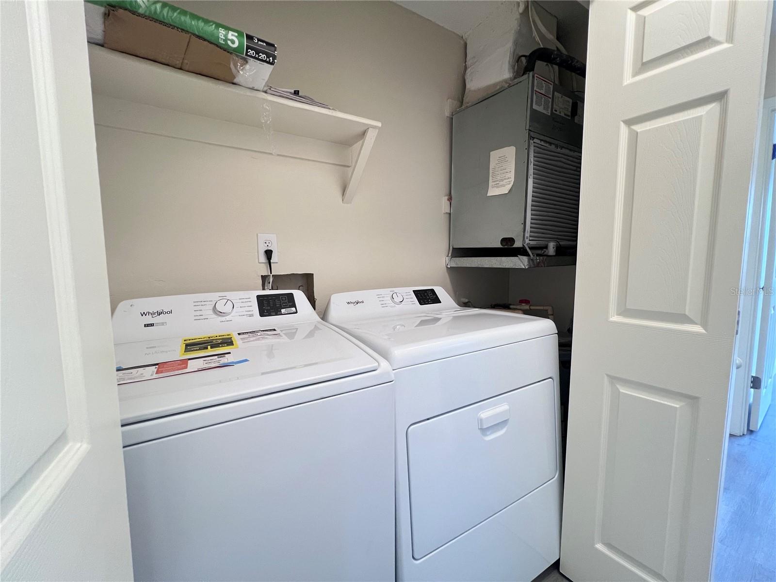 Image 17 of 17 For 52 Fairfax Avenue