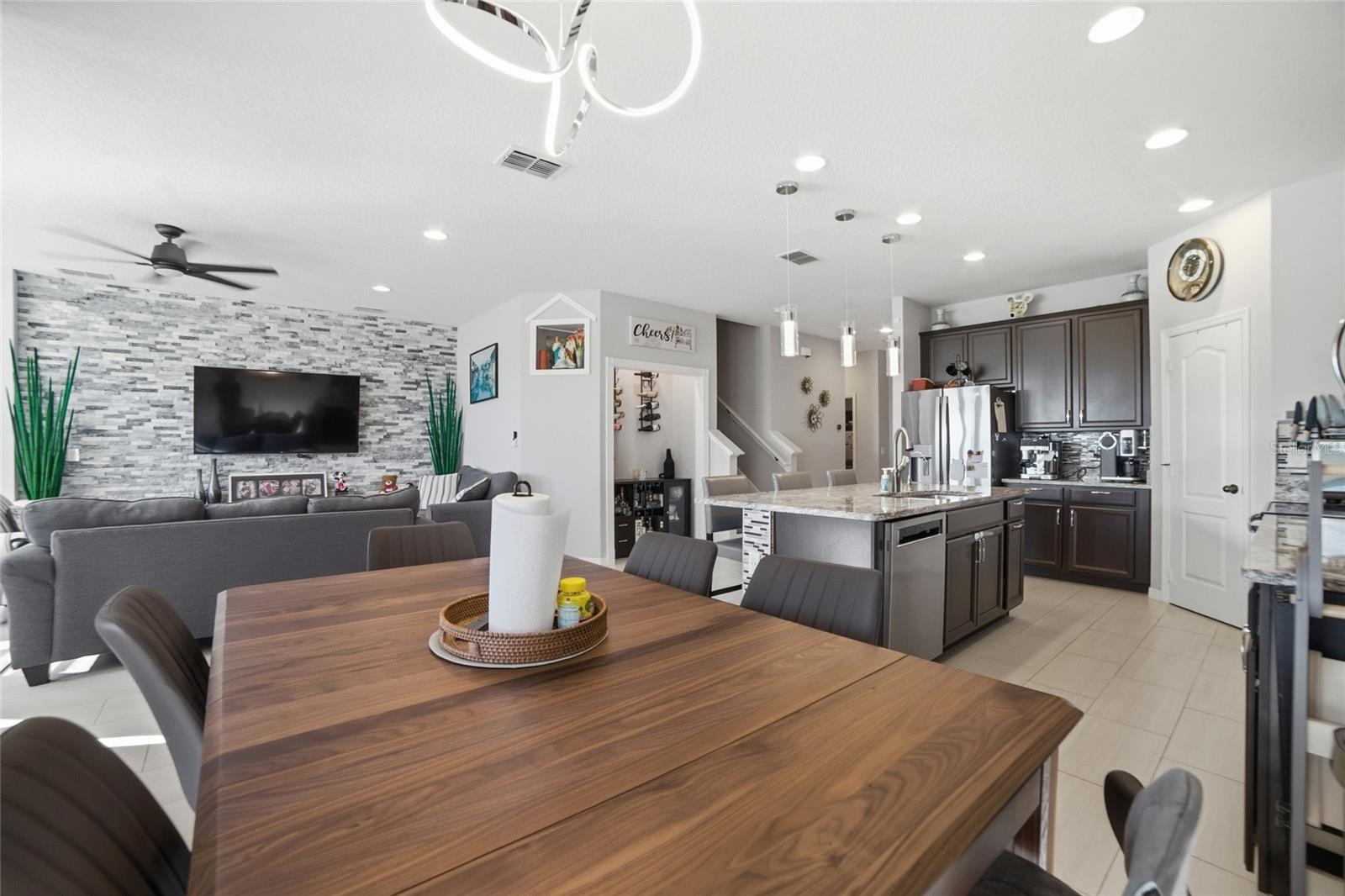 Image 16 of 31 For 1461 Clear Brook Place