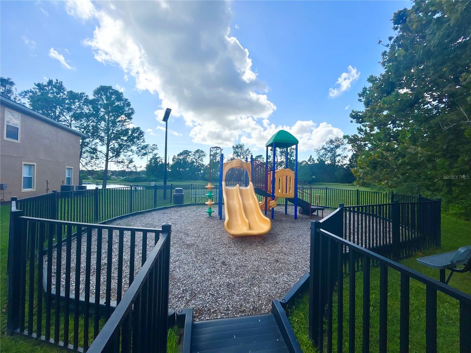 Image 24 of 25 For 717 Virtuoso Lane 85