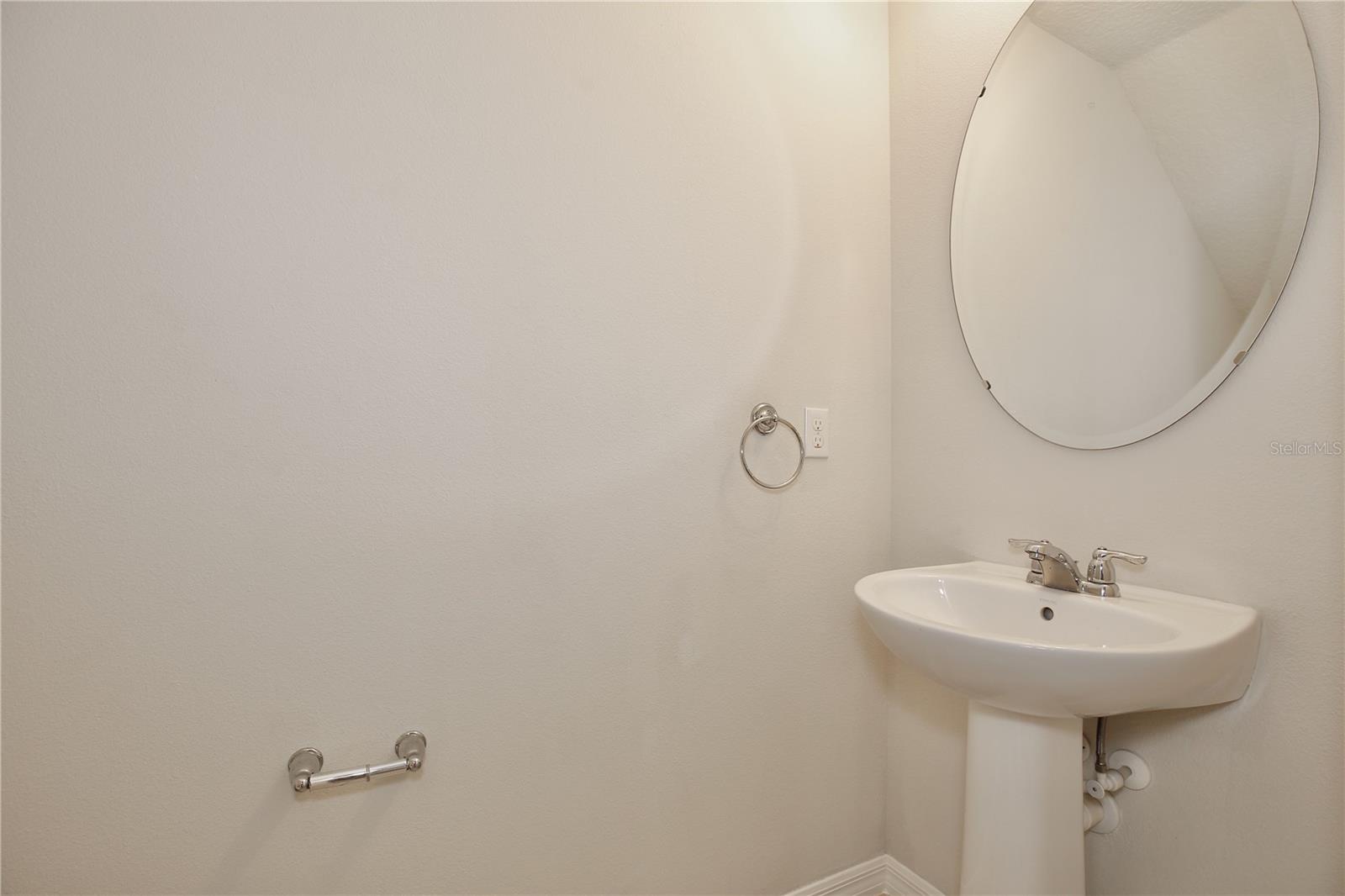 Image 6 of 25 For 717 Virtuoso Lane 85