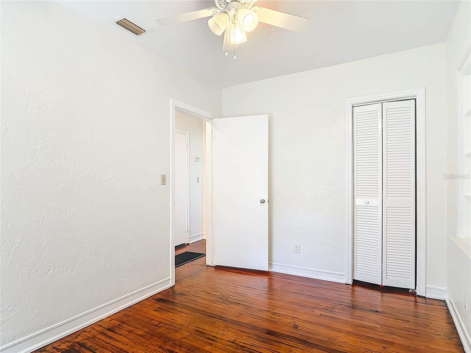 Image 11 of 43 For 340 Zelda Boulevard