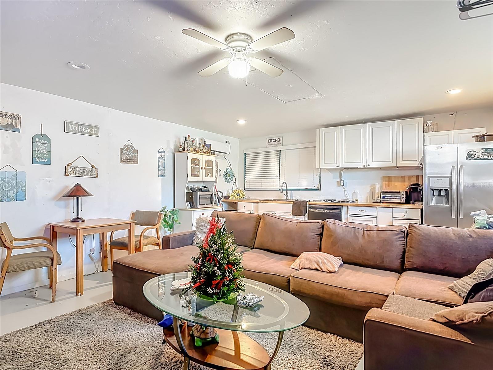 Image 22 of 43 For 340 Zelda Boulevard