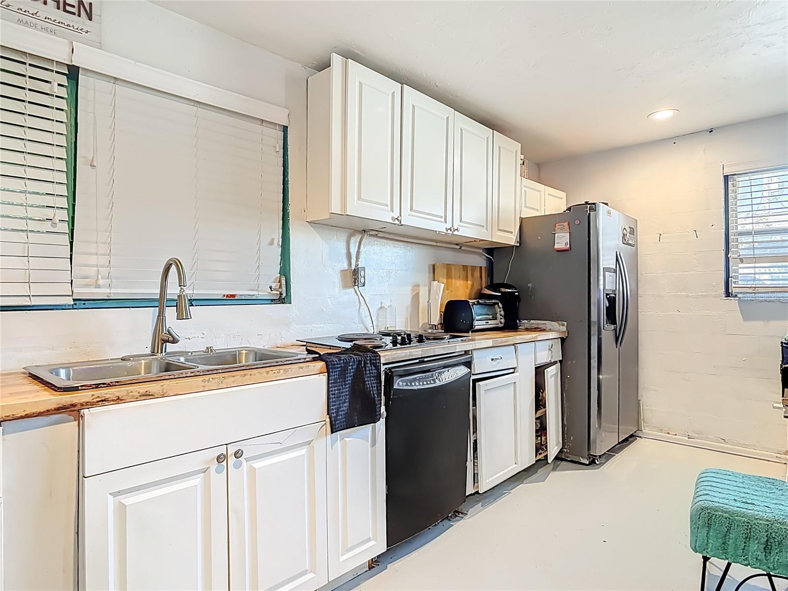 Image 24 of 43 For 340 Zelda Boulevard