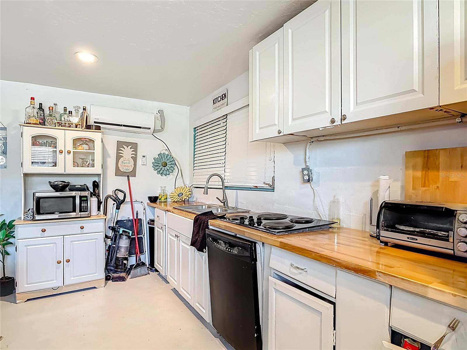 Image 25 of 43 For 340 Zelda Boulevard