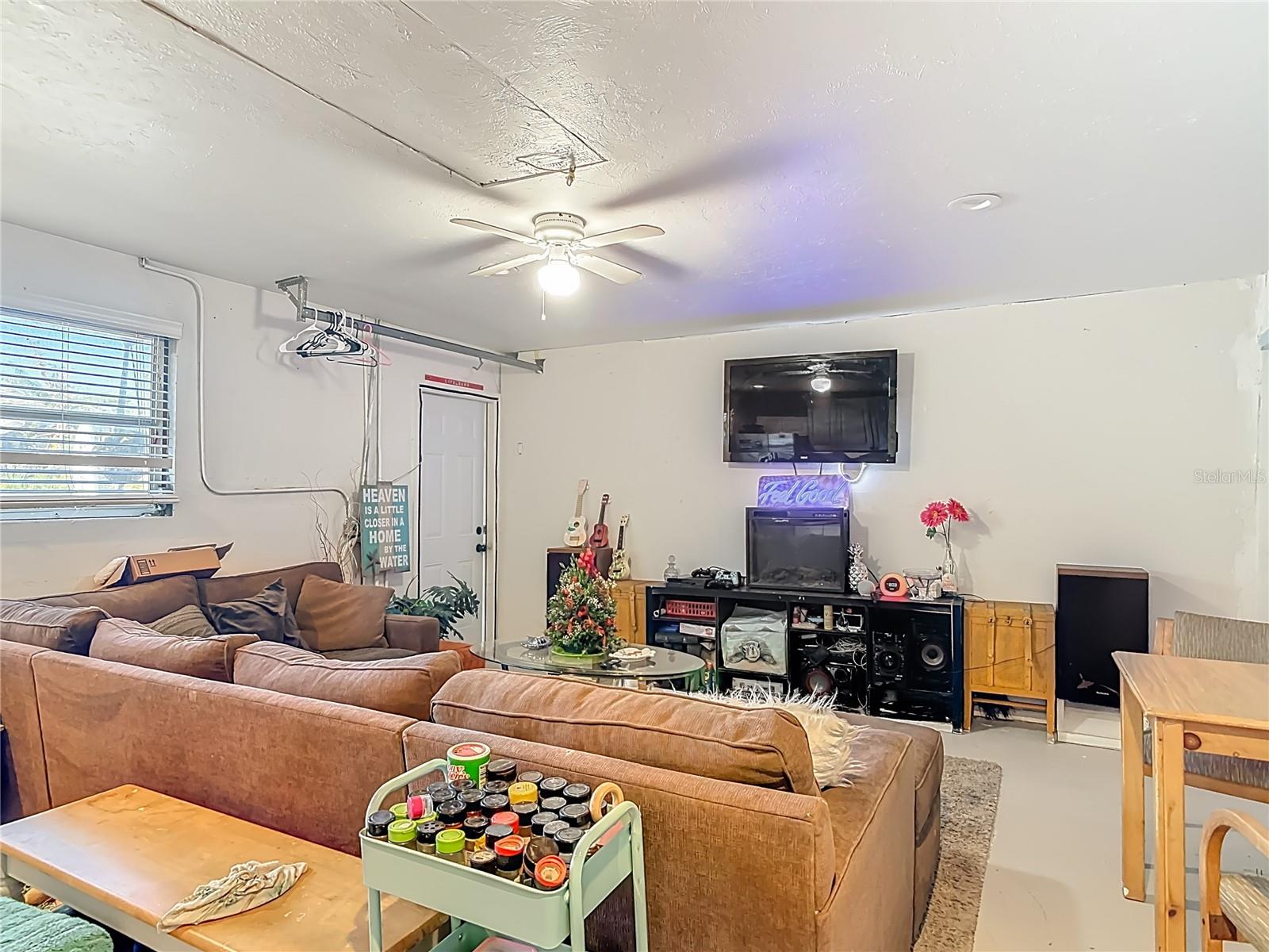 Image 26 of 43 For 340 Zelda Boulevard