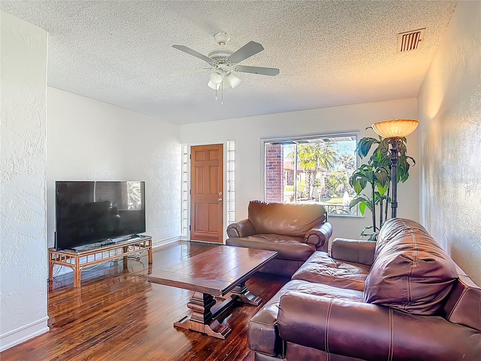 Image 5 of 43 For 340 Zelda Boulevard