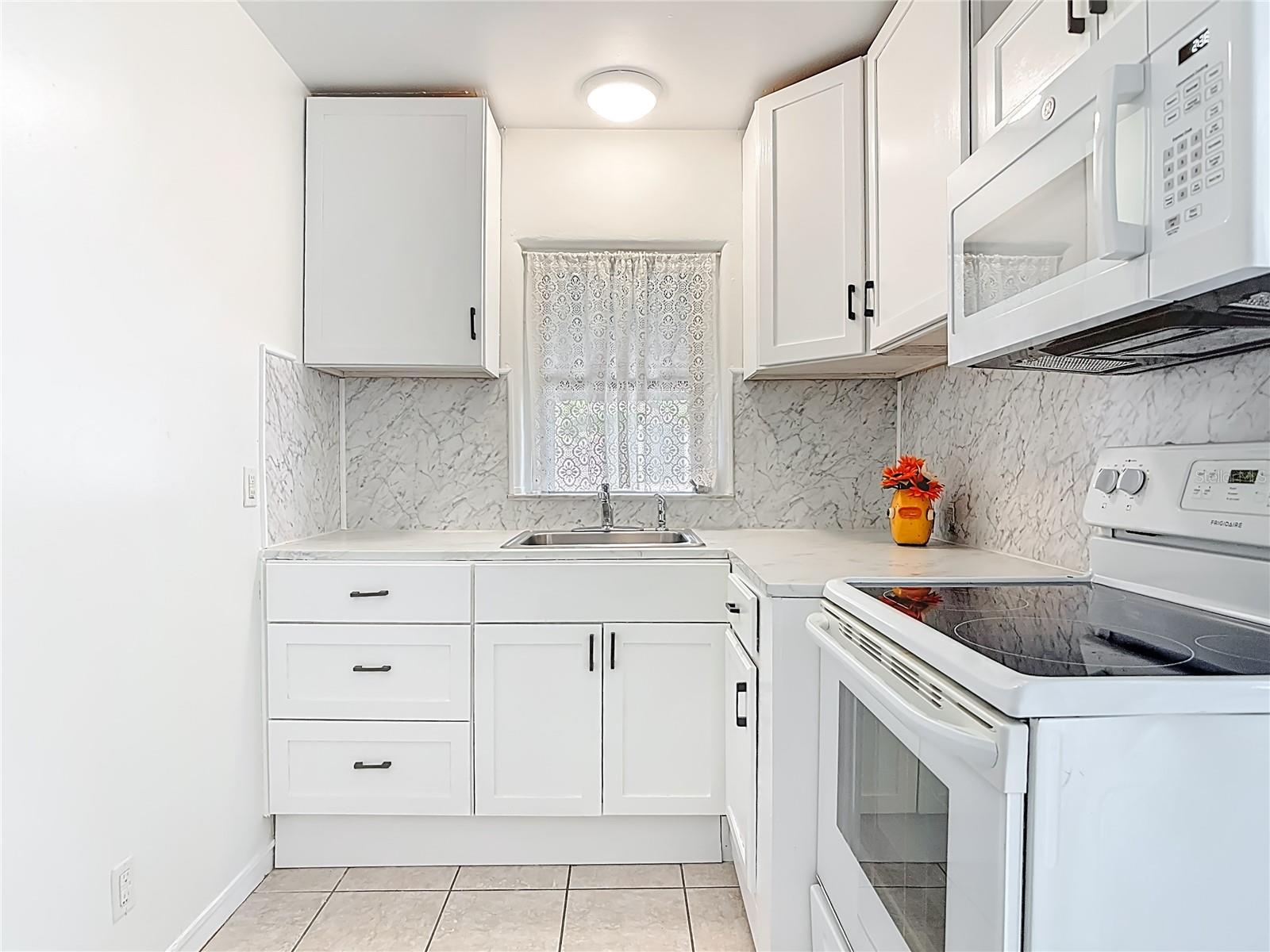 Image 8 of 43 For 340 Zelda Boulevard