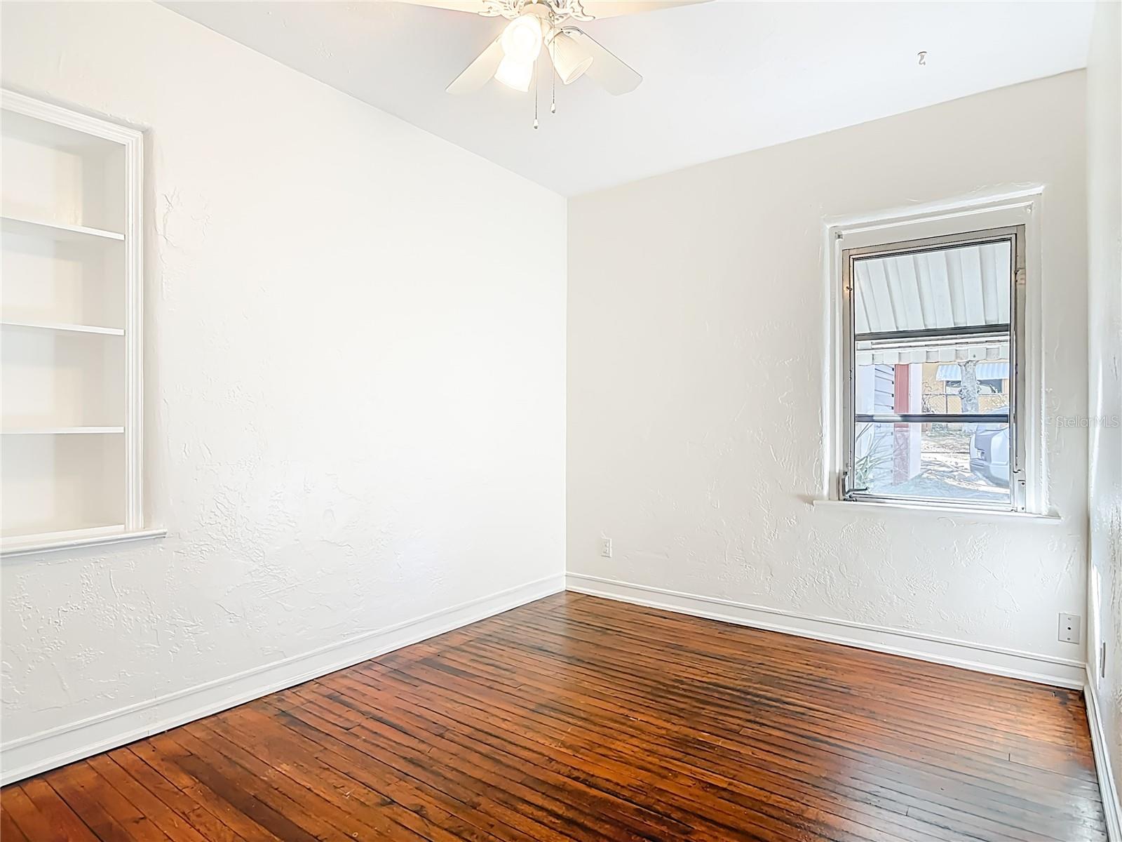 Image 9 of 43 For 340 Zelda Boulevard