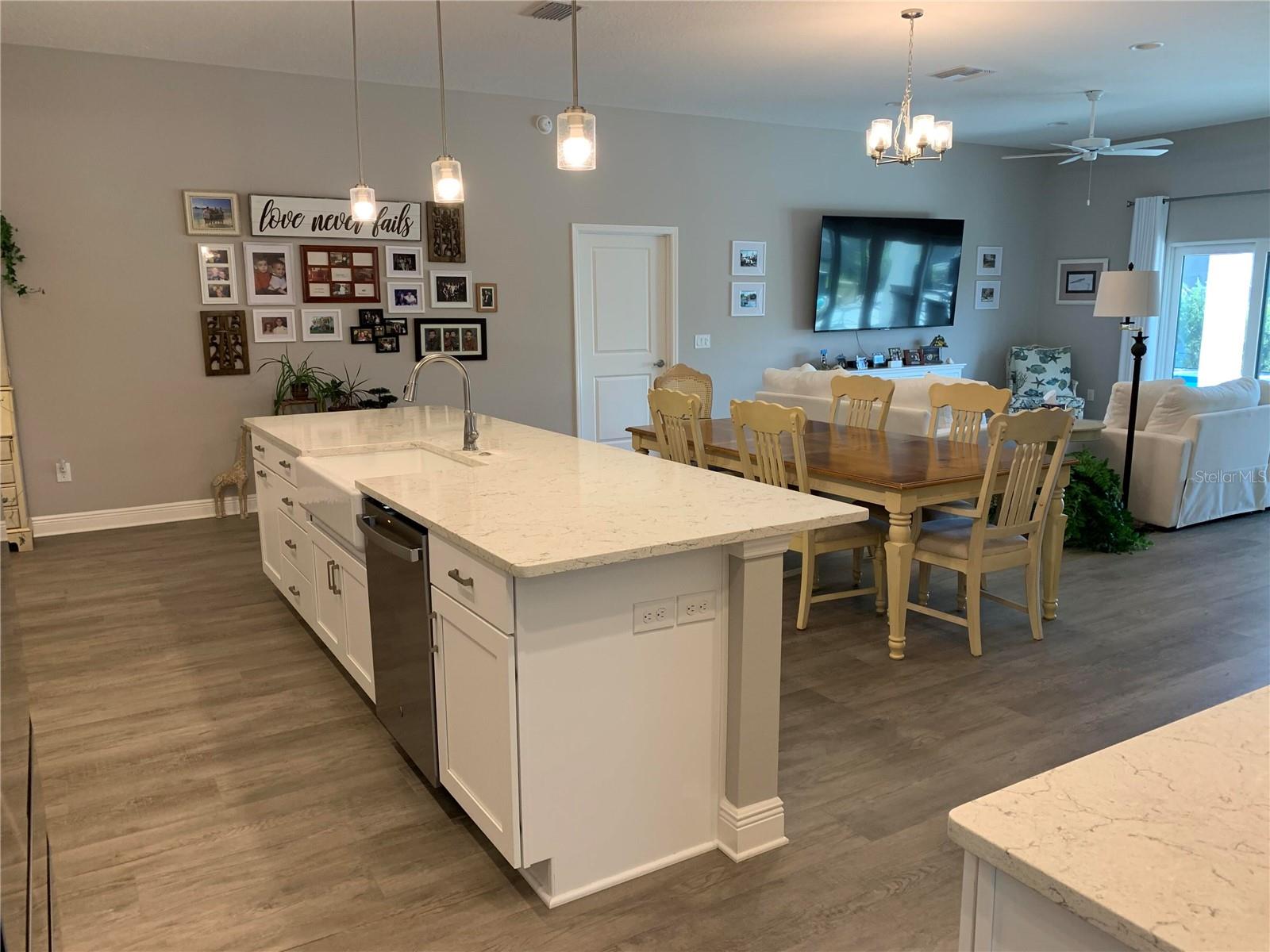 Image 16 of 24 For 775 Shivers Loop