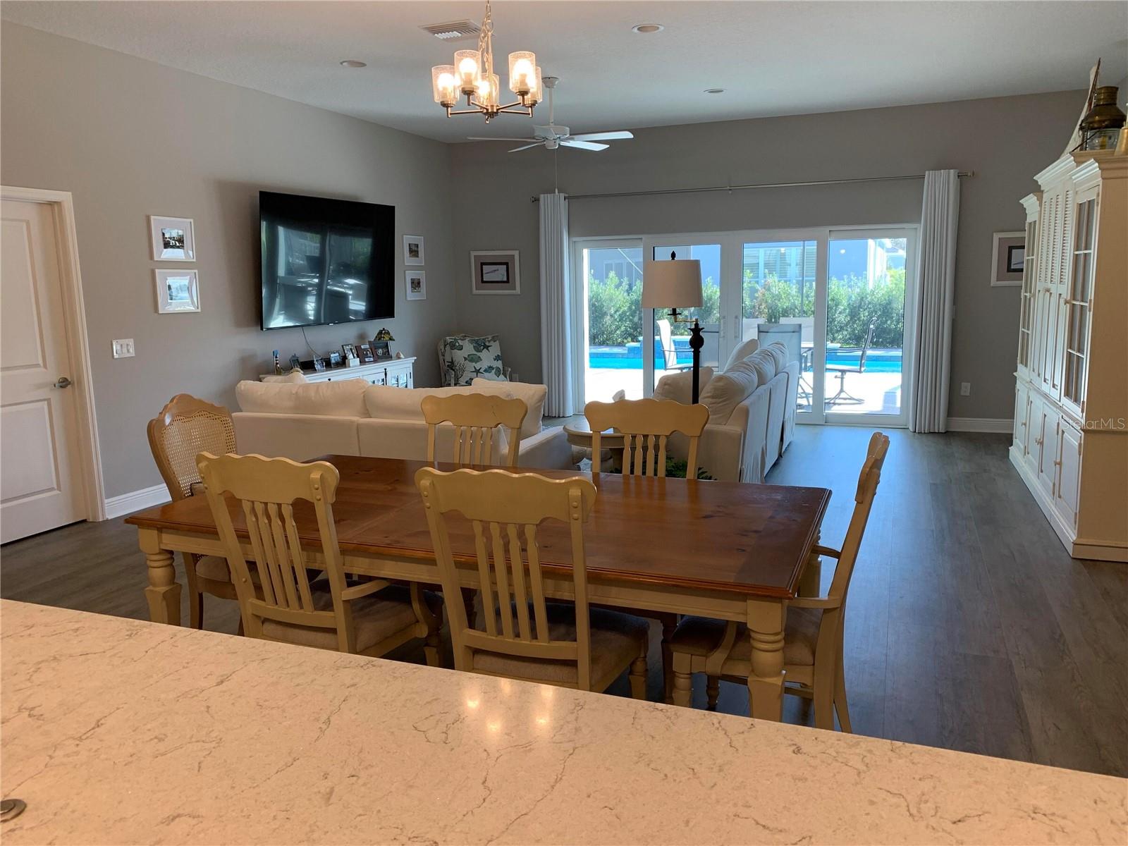 Image 18 of 24 For 775 Shivers Loop