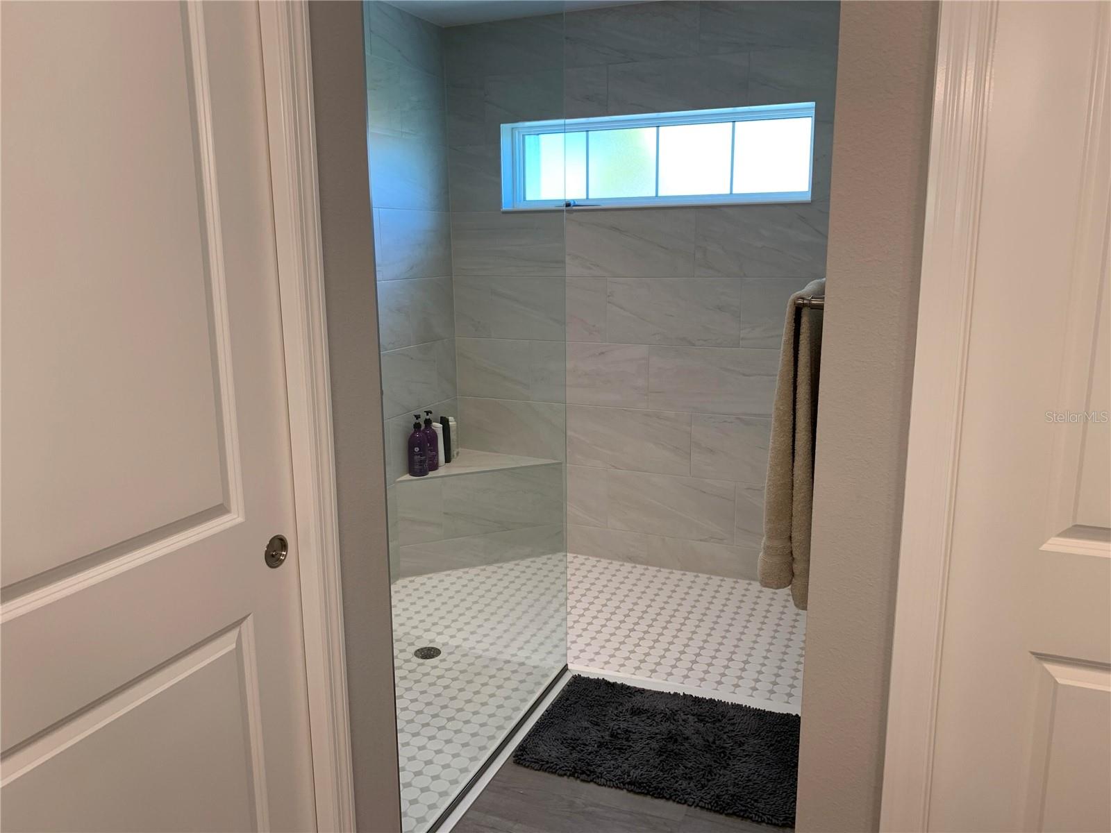 Image 24 of 24 For 775 Shivers Loop