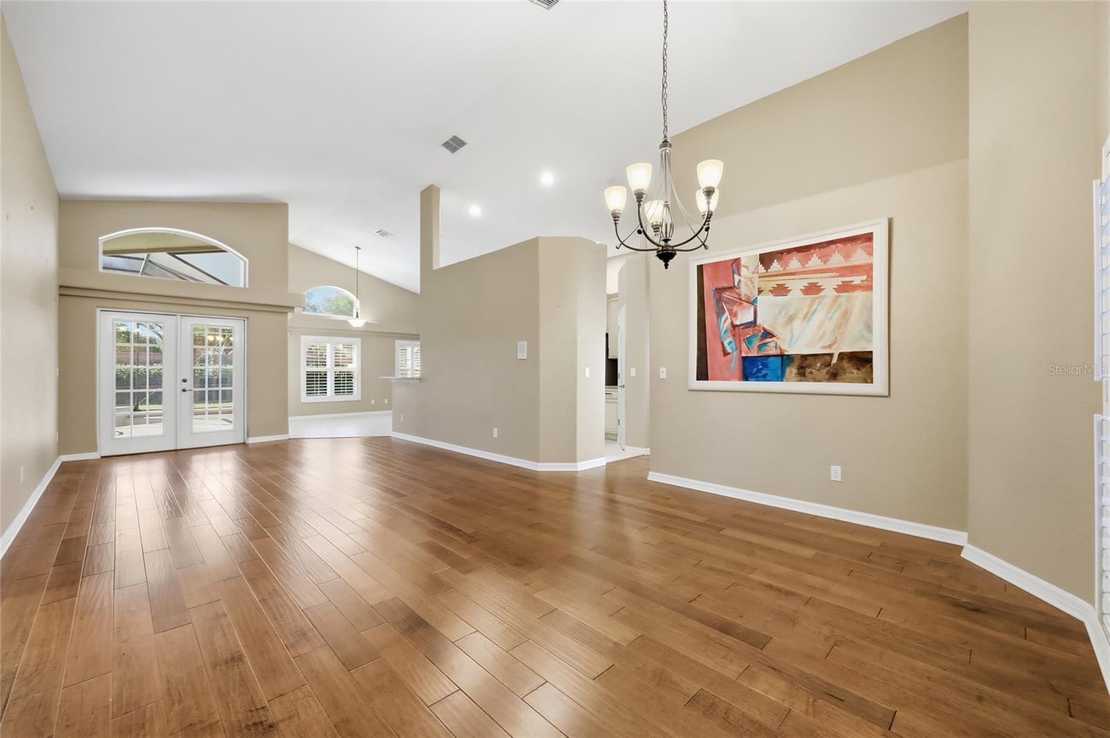 Image 13 of 40 For 6645 Franconia Drive