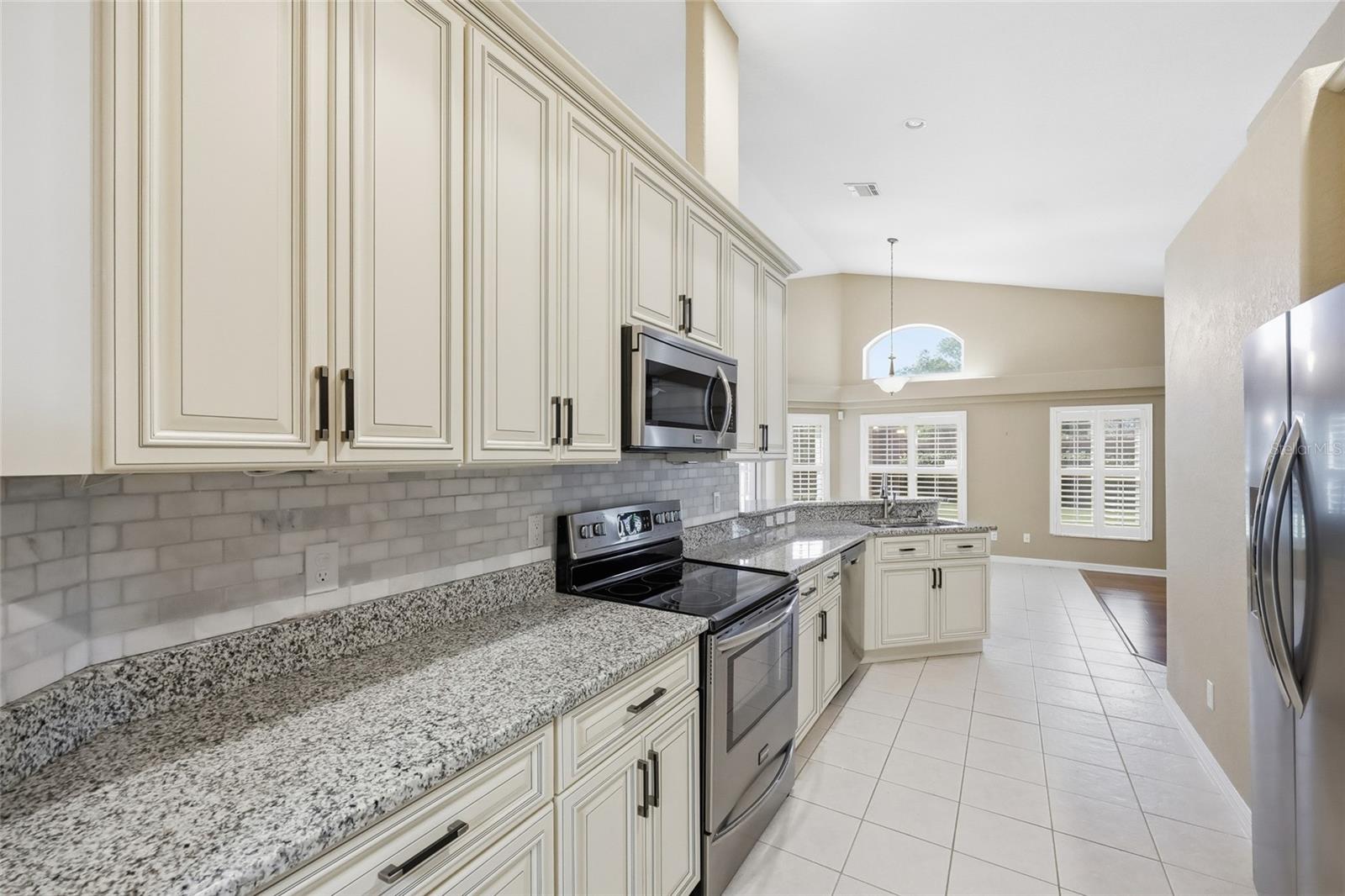 Image 18 of 40 For 6645 Franconia Drive