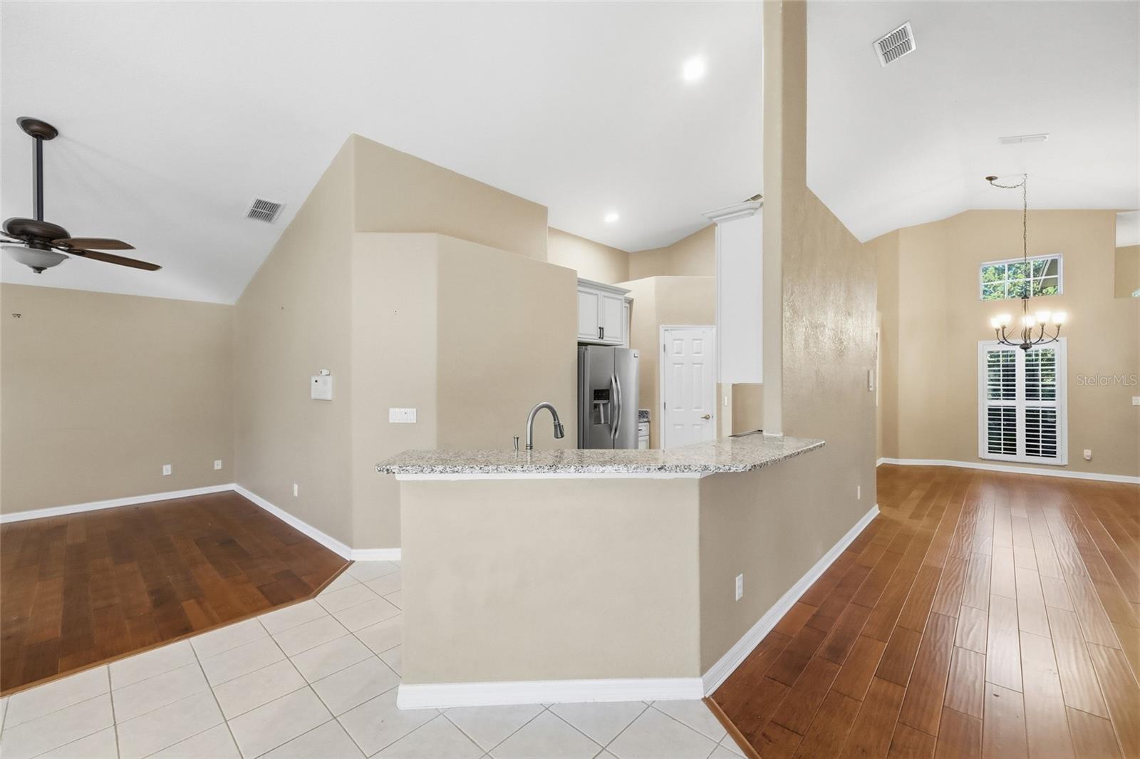 Image 7 of 40 For 6645 Franconia Drive